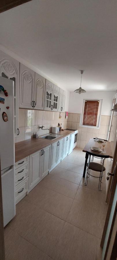 Animil 1 Apartment Kotor Luaran gambar