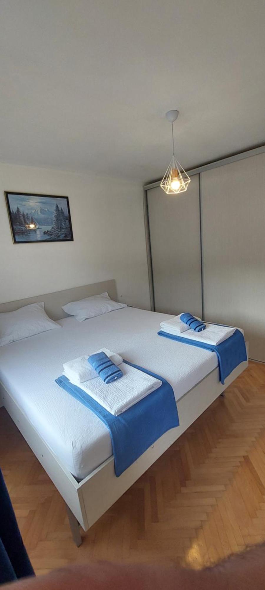 Animil 1 Apartment Kotor Luaran gambar